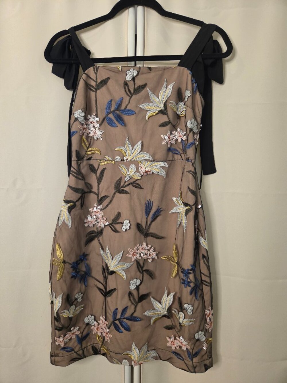 New with tags Cocktail Dress with tie sholders size XS